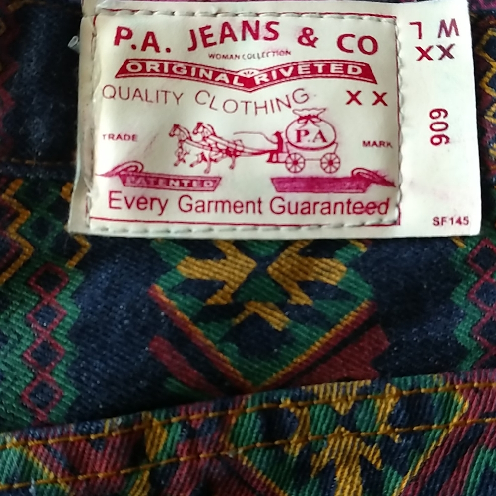 Patterned denim shorts - Picture 4 of 5